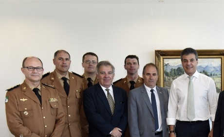 Conselheiros da ASSOFEPAR visitam o Governador Beto Richa